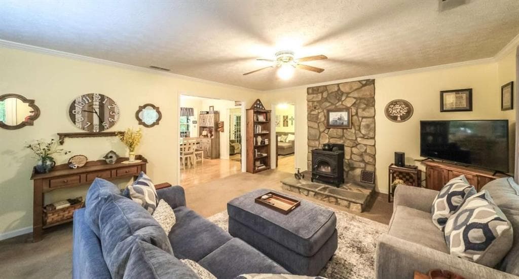4 bedroom, 3 bathroom, 2,148 sq ft single family residence under contract at 712 Honeysuckle Lane, Temple, GA 30179 — photo 3