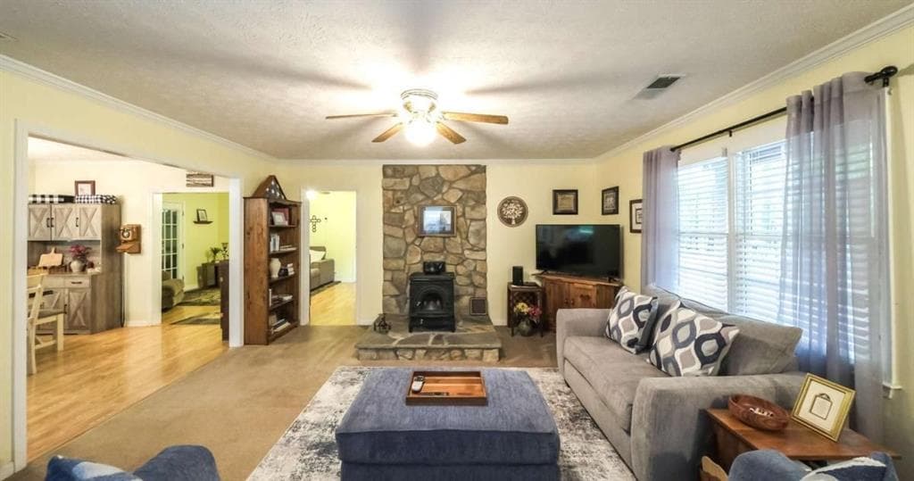 4 bedroom, 3 bathroom, 2,148 sq ft single family residence under contract at 712 Honeysuckle Lane, Temple, GA 30179 — photo 6