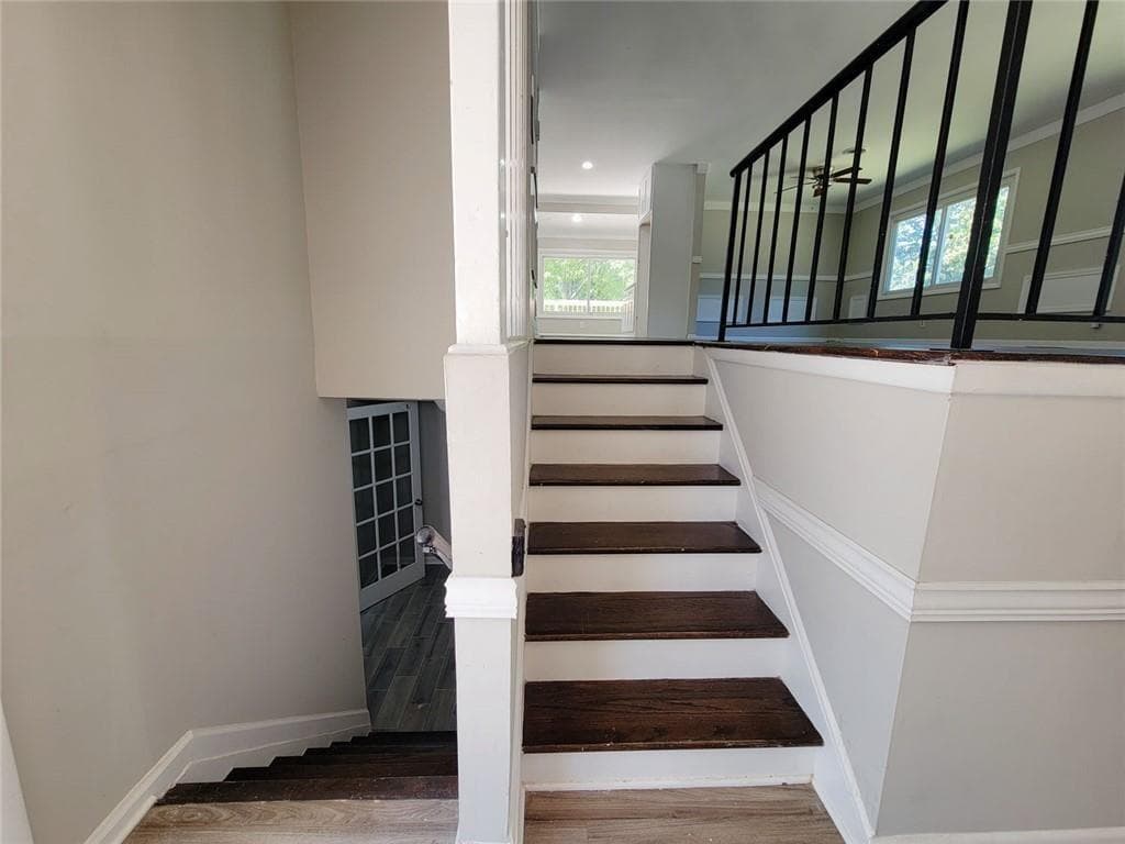 6 bedroom, 2 bathroom, 2,759 sq ft single family residence for sale at 3623 Broadview Court, Decatur, GA 30032 — photo 10