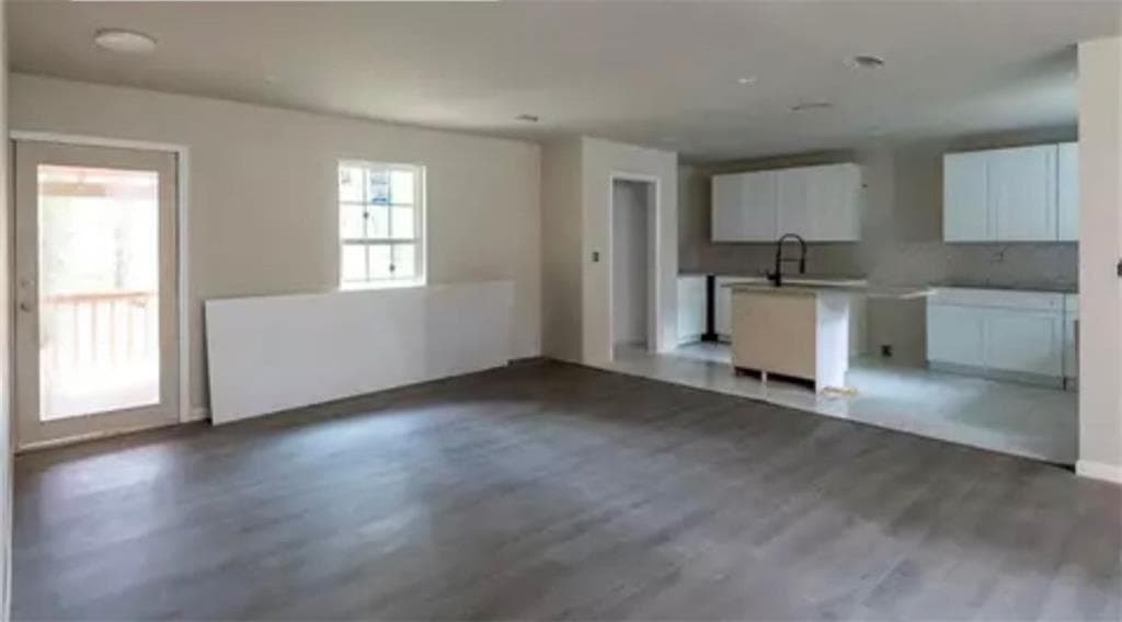 5 bedroom, 3 bathroom, 1,068 sq ft single family residence for sale at 2191 Camp Ground Road, Atlanta, GA 30331 — photo 2