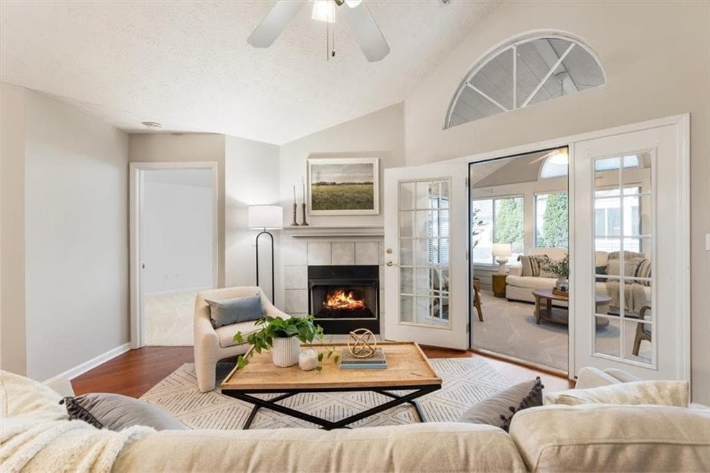 2 bedroom, 2 bathroom, 1,350 sq ft condominium under contract at 4476 Orchard Trace, Roswell, GA 30076 — photo 9