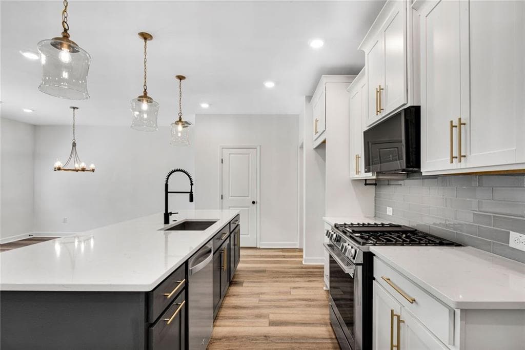 3 bedroom, 3 bathroom, 1,852 sq ft townhouse for sale at 1251 Willamette Way, Marietta, GA 30008 — photo 5