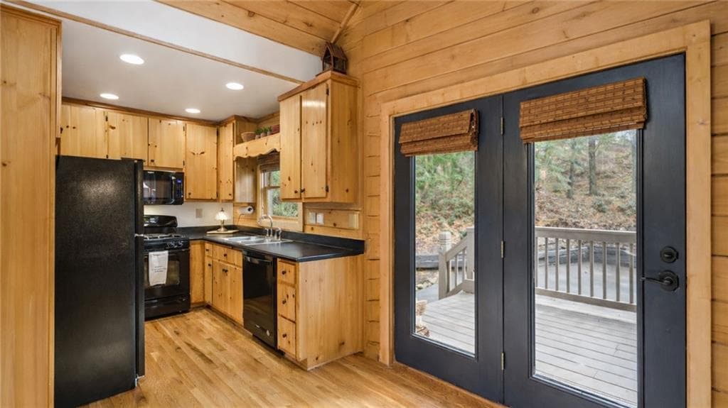 3 bedroom, 4 bathroom, 2,600 sq ft single family residence for sale at 458 Teaberry Lane, Big Canoe, GA 30143 — photo 10