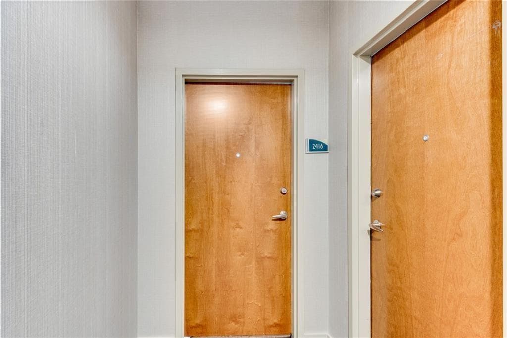 1 bedroom, 2 bathroom, 606 sq ft condominium for rent at 860 Peachtree Street 2416, Atlanta, GA 30308 for $1,900 a month — photo 4