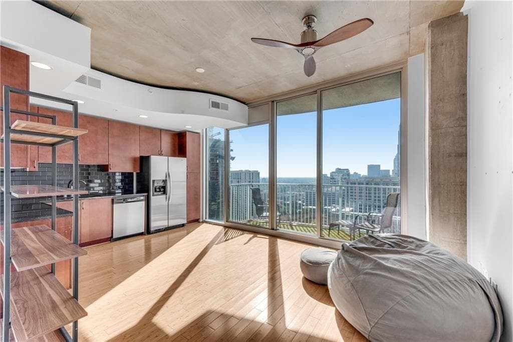 1 bedroom, 2 bathroom, 606 sq ft condominium for rent at 860 Peachtree Street 2416, Atlanta, GA 30308 for $1,900 a month — photo 7