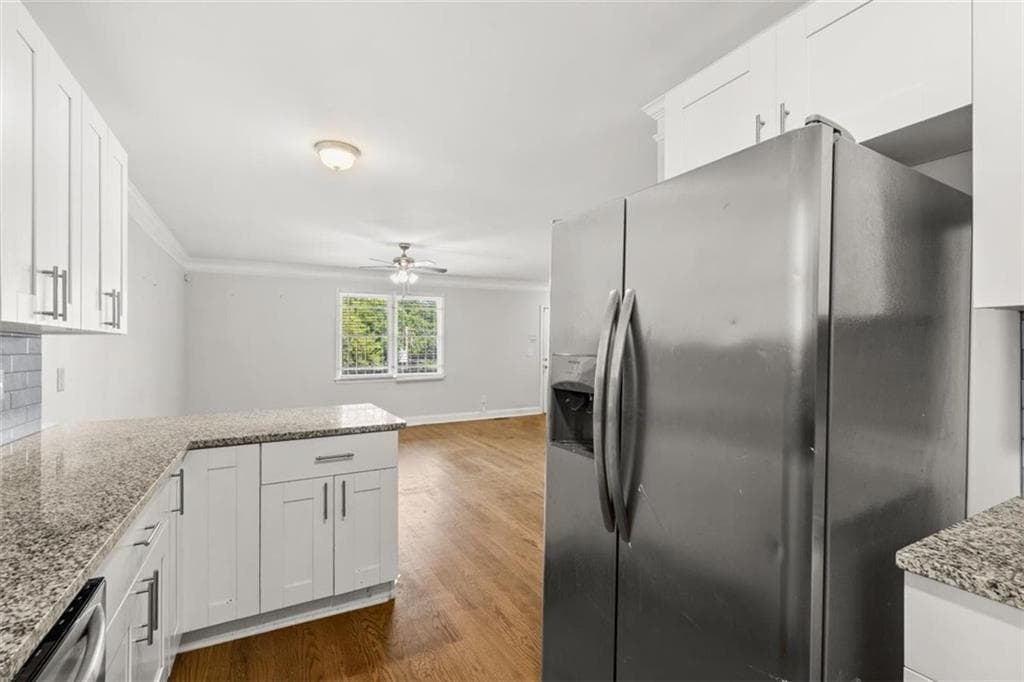 3 bedroom, 3 bathroom, 1,632 sq ft single family residence for sale at 116 Park Avenue, Atlanta, GA 30315 — photo 8