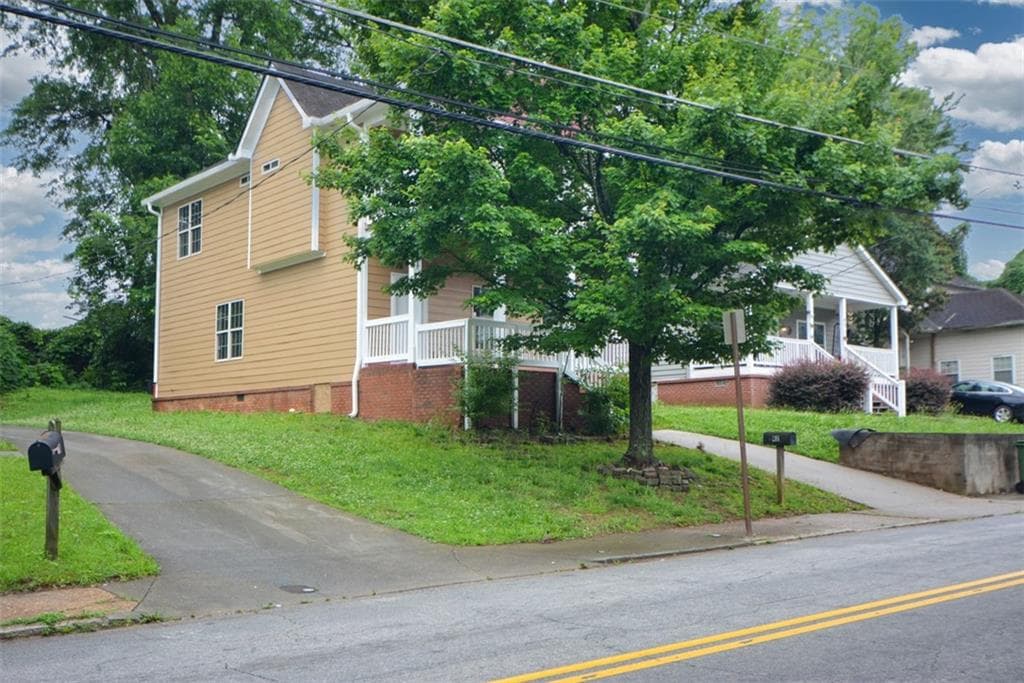 3 bedroom, 3 bathroom, 1,560 sq ft single family residence for sale at 42 Weyman Avenue, Atlanta, GA 30315 — photo 10