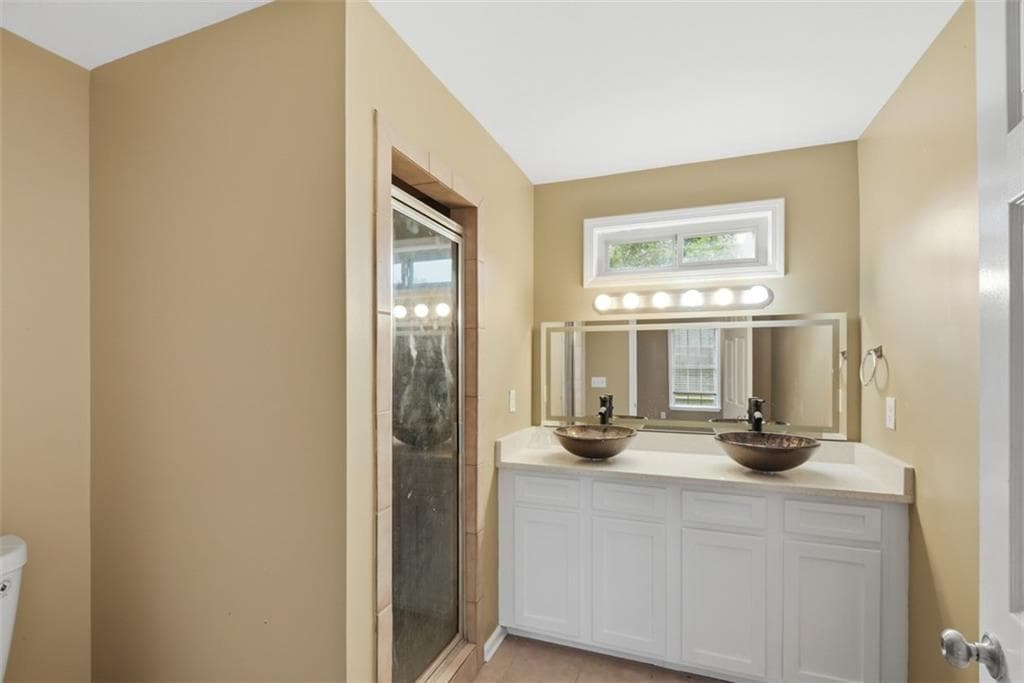 3 bedroom, 3 bathroom, 1,560 sq ft single family residence for sale at 42 Weyman Avenue, Atlanta, GA 30315 — photo 7