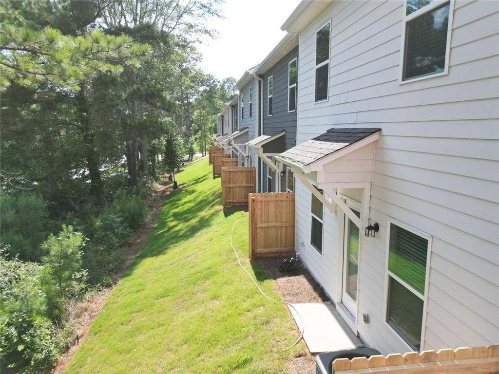 3 bedroom, 3 bathroom, 1,750 sq ft townhouse for rent at 165 Mill Center Boulevard 216, Athens, GA 30606 for $1,995 a month — photo 7
