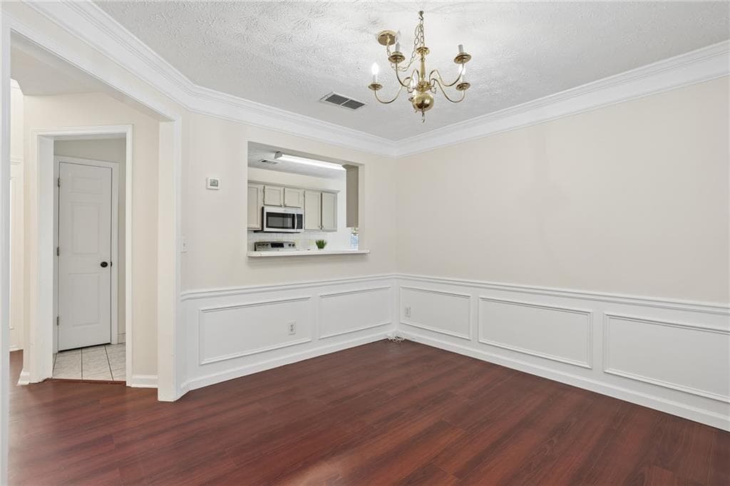 3 bedroom, 3 bathroom, 1,724 sq ft single family residence for sale at 4076 Beaver Oaks Drive, Duluth, GA 30096 — photo 5