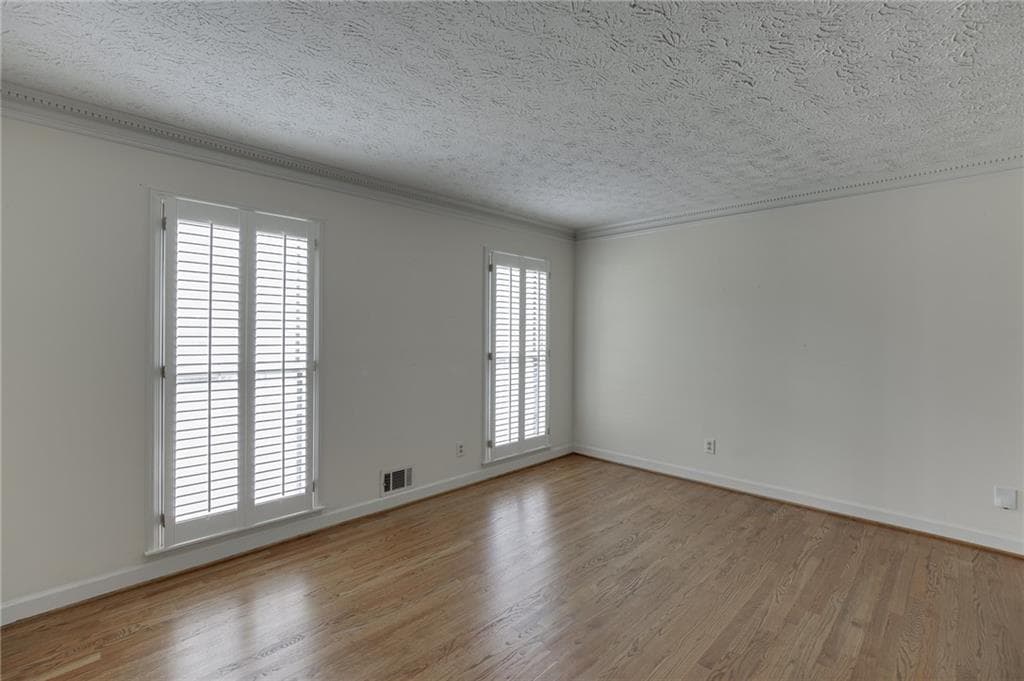 4 bedroom, 3 bathroom, 3,124 sq ft single family residence for rent at 766 Chesterfield Drive, Lawrenceville, GA 30044 for $3,000 a month — photo 5