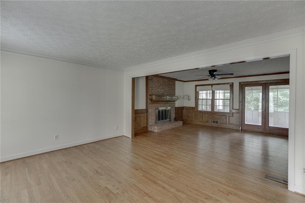 4 bedroom, 3 bathroom, 3,124 sq ft single family residence for rent at 766 Chesterfield Drive, Lawrenceville, GA 30044 for $3,000 a month — photo 6