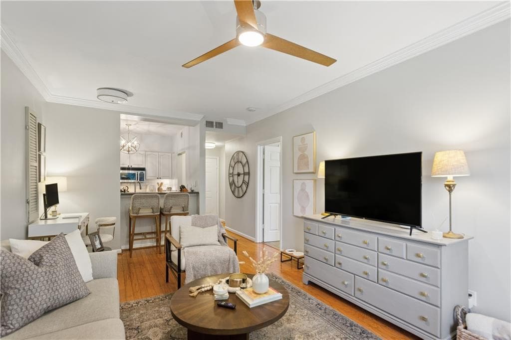 1 bedroom, 1 bathroom, 710 sq ft condominium for sale at 1207 River Green Drive, Atlanta, GA 30327 — photo 2