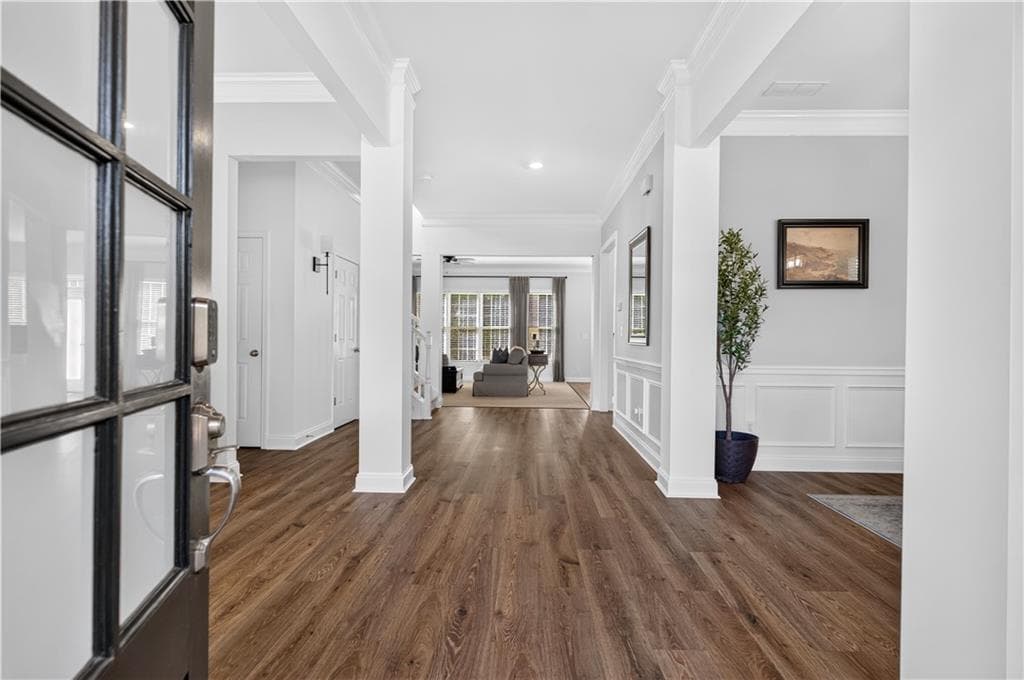 5 bedroom, 5 bathroom, 3,646 sq ft single family residence for sale at 2589 Lakefield Circle, Marietta, GA 30064 — photo 4