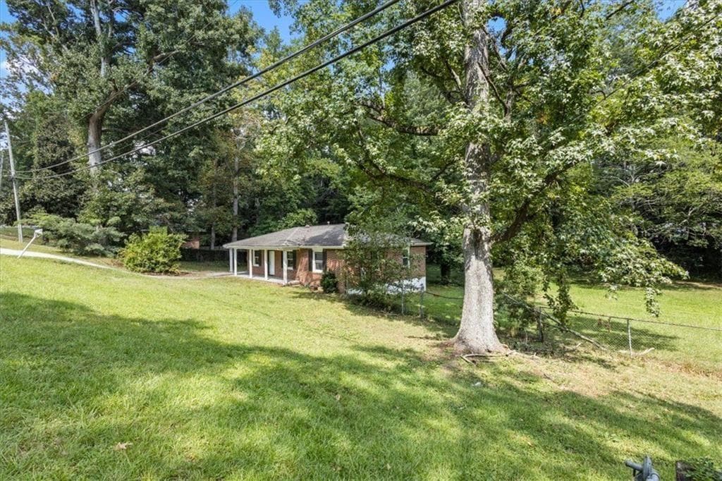 3 bedroom, 2 bathroom, 1,204 sq ft single family residence for sale at 5003 White Boulevard, Mableton, GA 30126 — photo 2