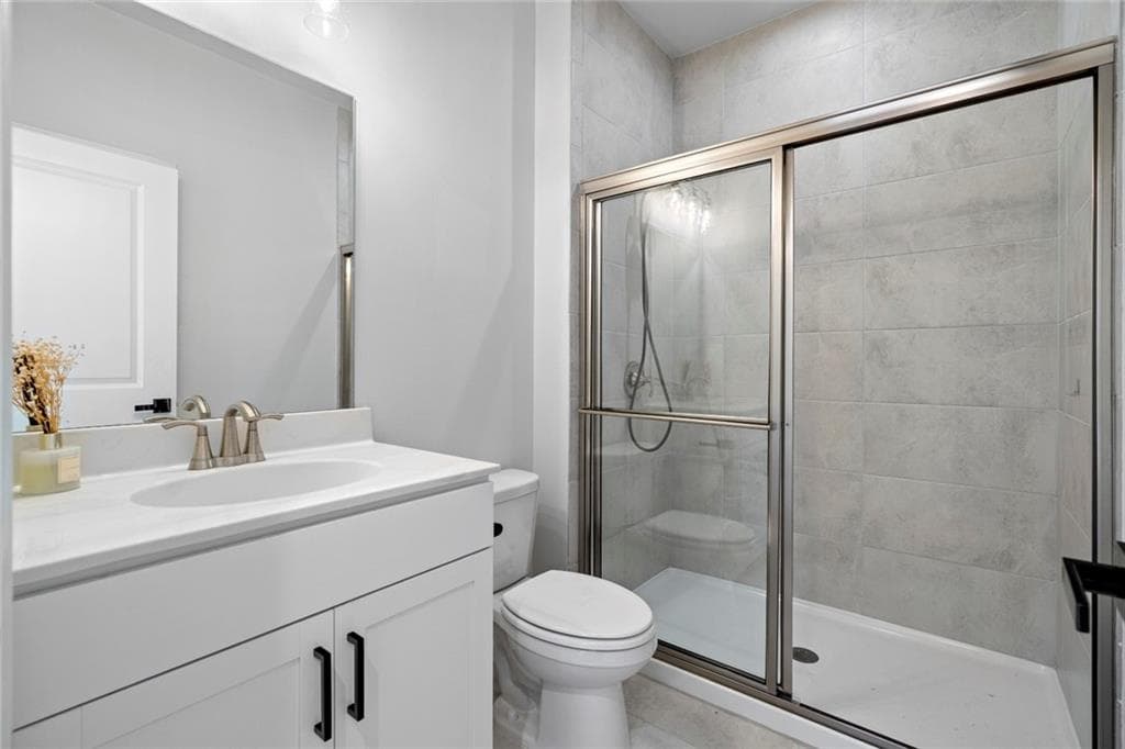 5 bedroom, 4 bathroom, 3,551 sq ft single family residence for sale at 4010 Applecrisp Road, Roswell, GA 30076 — photo 6