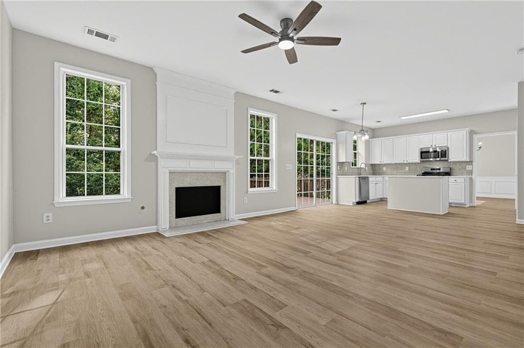 4 bedroom, 3 bathroom, 2,618 sq ft single family residence for sale at 4011 Triton Ives Drive, Auburn, GA 30011 — photo 7