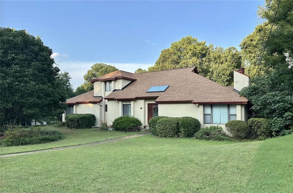 3 bedroom, 3 bathroom, 3,045 sq ft single family residence for sale at 3150 Bolero Drive, Atlanta, GA 30341