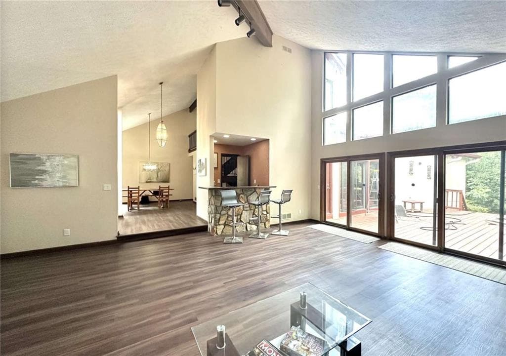 3 bedroom, 3 bathroom, 3,045 sq ft single family residence for sale at 3150 Bolero Drive, Atlanta, GA 30341 — photo 3