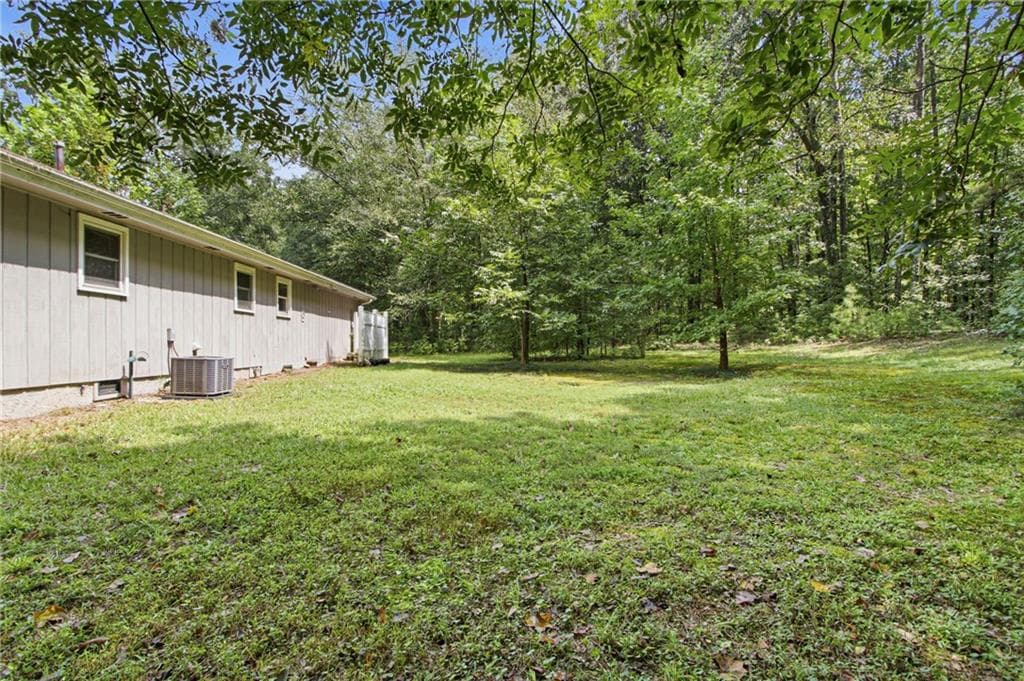 3 bedroom, 2 bathroom, 1,925 sq ft single family residence for sale at 4008 Jody Circle, Austell, GA 30106 — photo 6