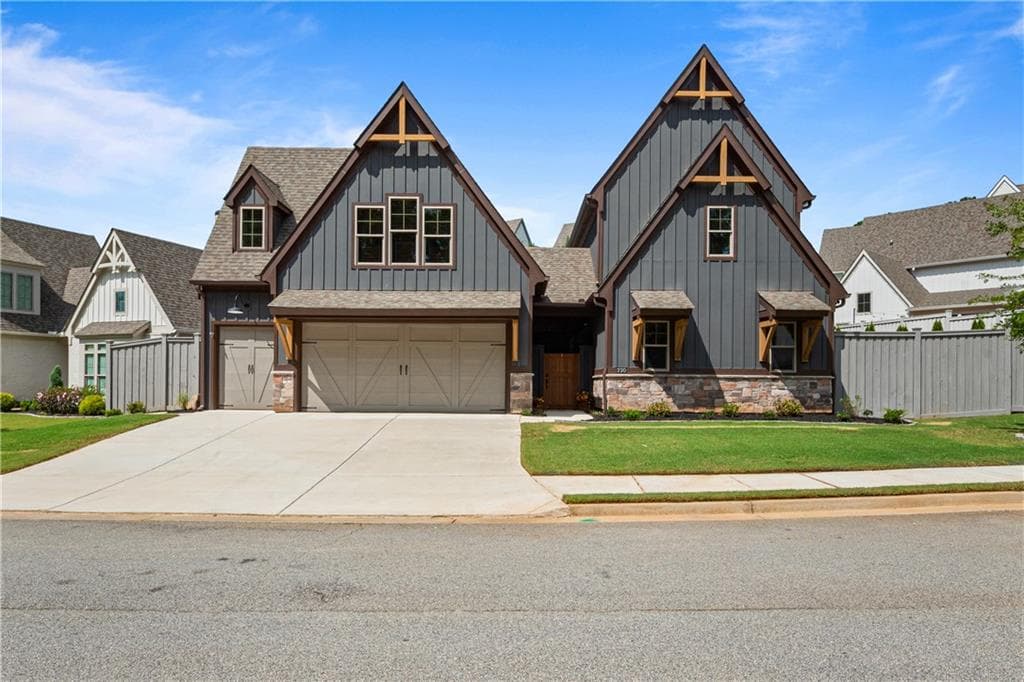 4 bedroom, 5 bathroom, 3,599 sq ft single family residence under contract at 220 Arbor Garden Circle, Newnan, GA 30265 — photo 2