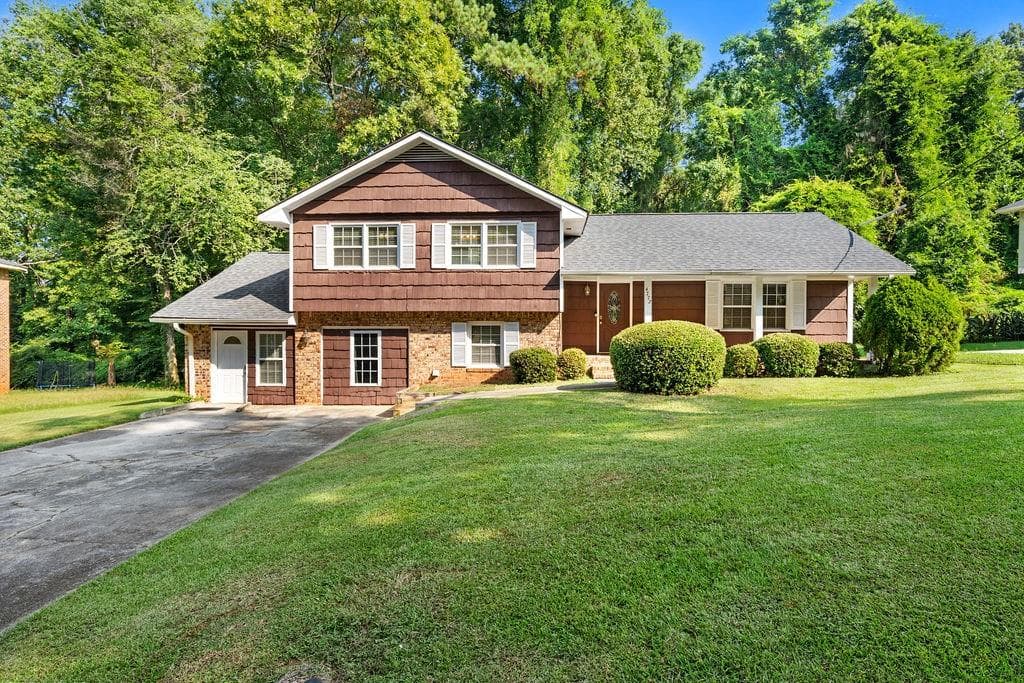 4 bedroom, 3 bathroom, 1,746 sq ft single family residence for rent at 4772 Wildginger Run, Lithonia, GA 30038 for $1,850 a month — photo 1 of 32