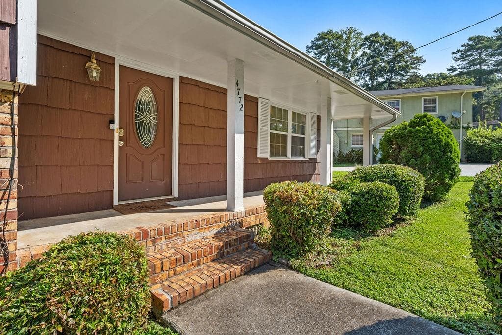 4 bedroom, 3 bathroom, 1,746 sq ft single family residence for rent at 4772 Wildginger Run, Lithonia, GA 30038 for $1,850 a month — photo 4