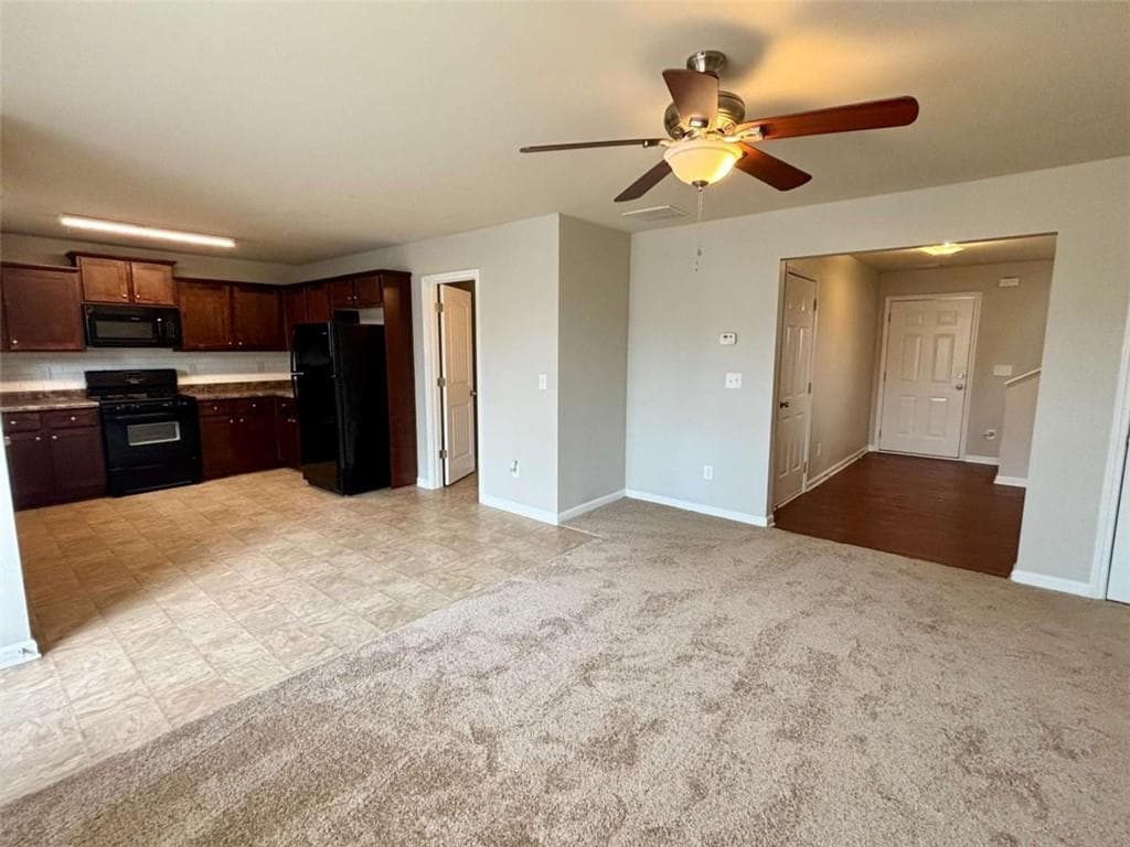 2 bedroom, 3 bathroom, 1,665 sq ft single family residence for rent at 31 Brookwood Pass, Douglasville, GA 30134 for $1,750 a month — photo 5