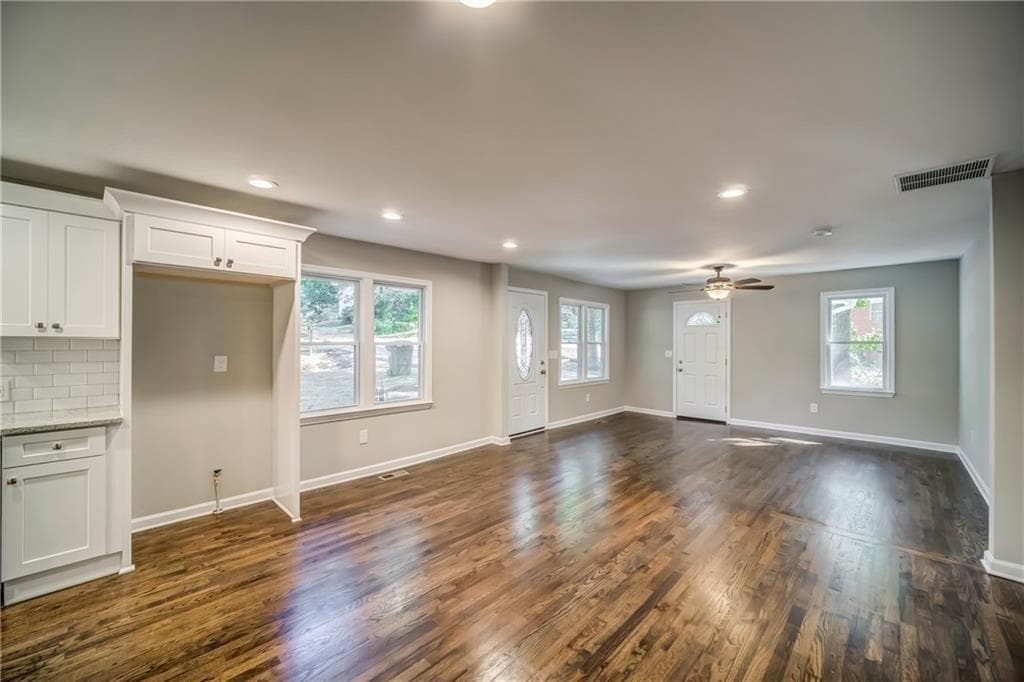 3 bedroom, 2 bathroom, 1,066 sq ft single family residence for rent at 6429 Gordon Street, Lithia Springs, GA 30122 for $1,395 a month — photo 3