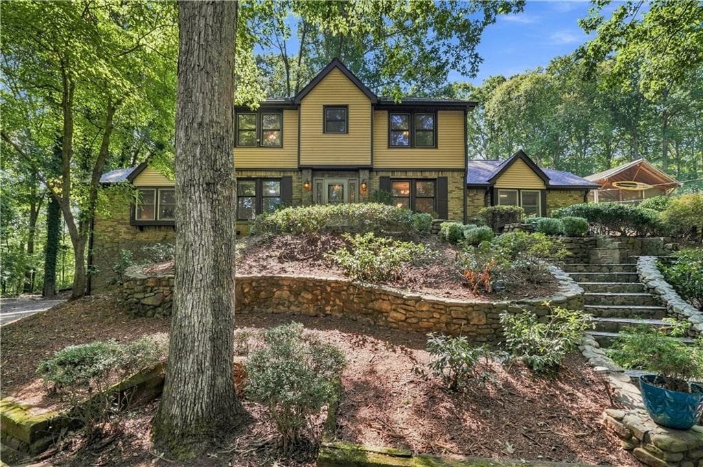 4 bedroom, 4 bathroom, 5,279 sq ft single family residence for sale at 6250 White Mill Road, Fairburn, GA 30213 — photo 3