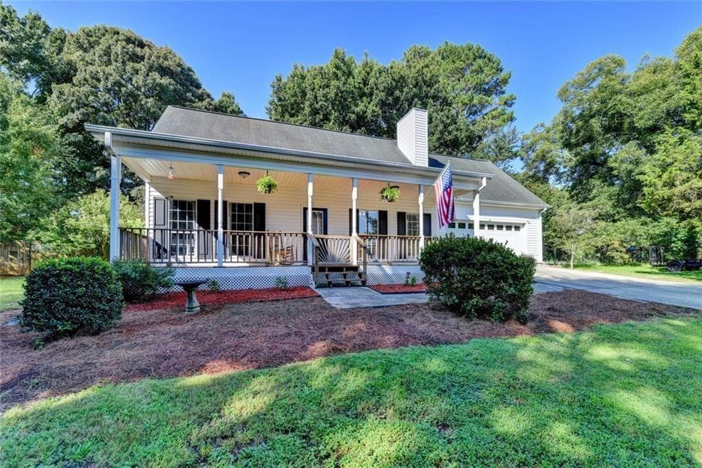 3 bedroom, 2 bathroom, 1,326 sq ft single family residence for sale at 85 Cypress Place, Winder, GA 30680