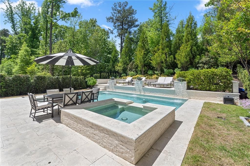 6 bedroom, 5 bathroom, 4,192 sq ft single family residence for sale at 1294 Cauley Creek Overlook, Johns Creek, GA 30097 — photo 4