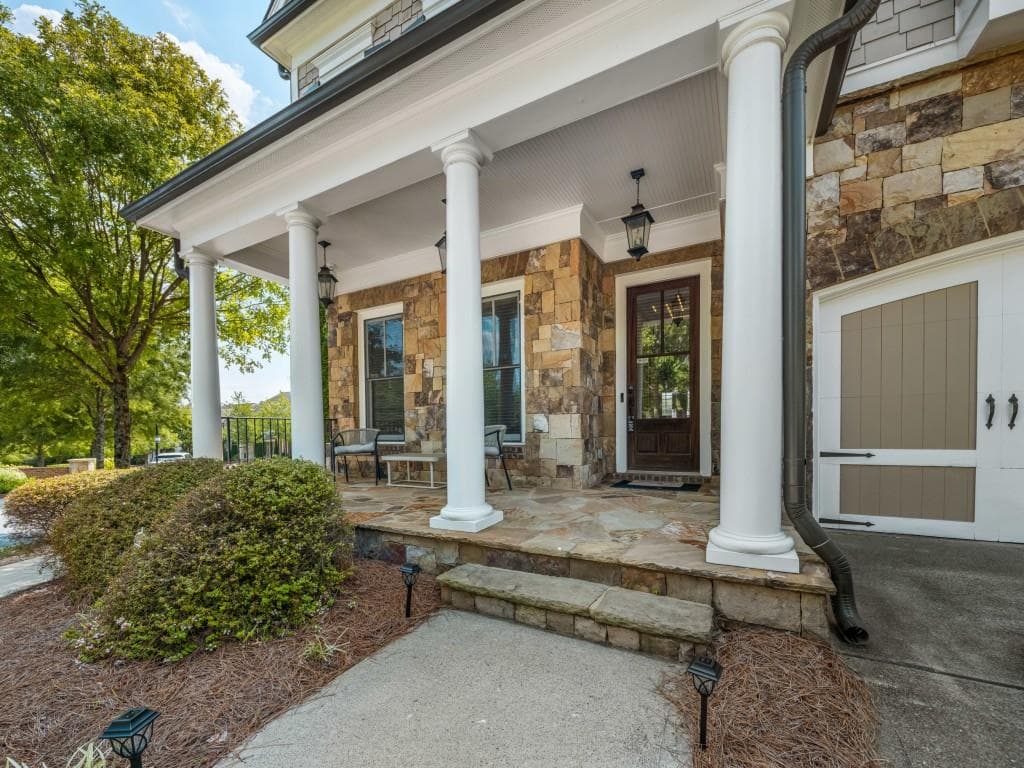 5 bedroom, 5 bathroom, 4,250 sq ft single family residence for sale at 6385 Bellmoore Park Lane, Johns Creek, GA 30097 — photo 2