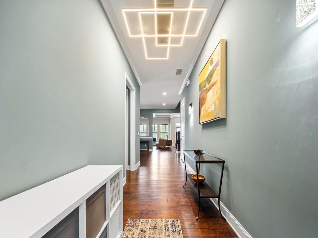 5 bedroom, 5 bathroom, 4,250 sq ft single family residence for sale at 6385 Bellmoore Park Lane, Johns Creek, GA 30097 — photo 3