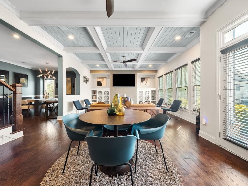 5 bedroom, 5 bathroom, 4,250 sq ft single family residence for sale at 6385 Bellmoore Park Lane, Johns Creek, GA 30097 — photo 9