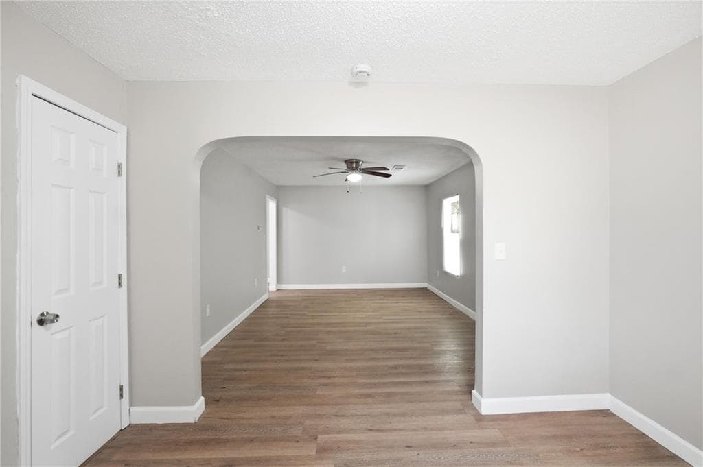 3 bedroom, 1 bathroom, 975 sq ft single family residence under contract at 890 Mcwilliams Road, Atlanta, GA 30315 — photo 4