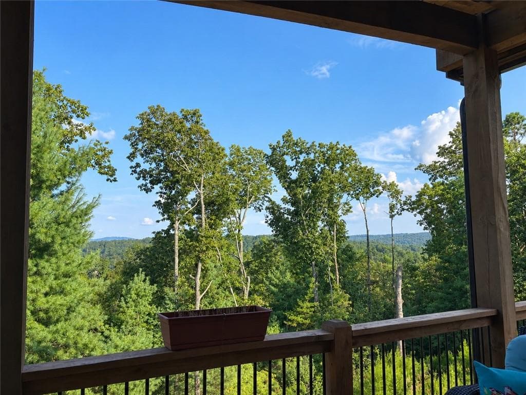 4 bedroom, 3 bathroom, 3,268 sq ft single family residence under contract at 1567 Hap Holt Road, Ellijay, GA 30540 — photo 4