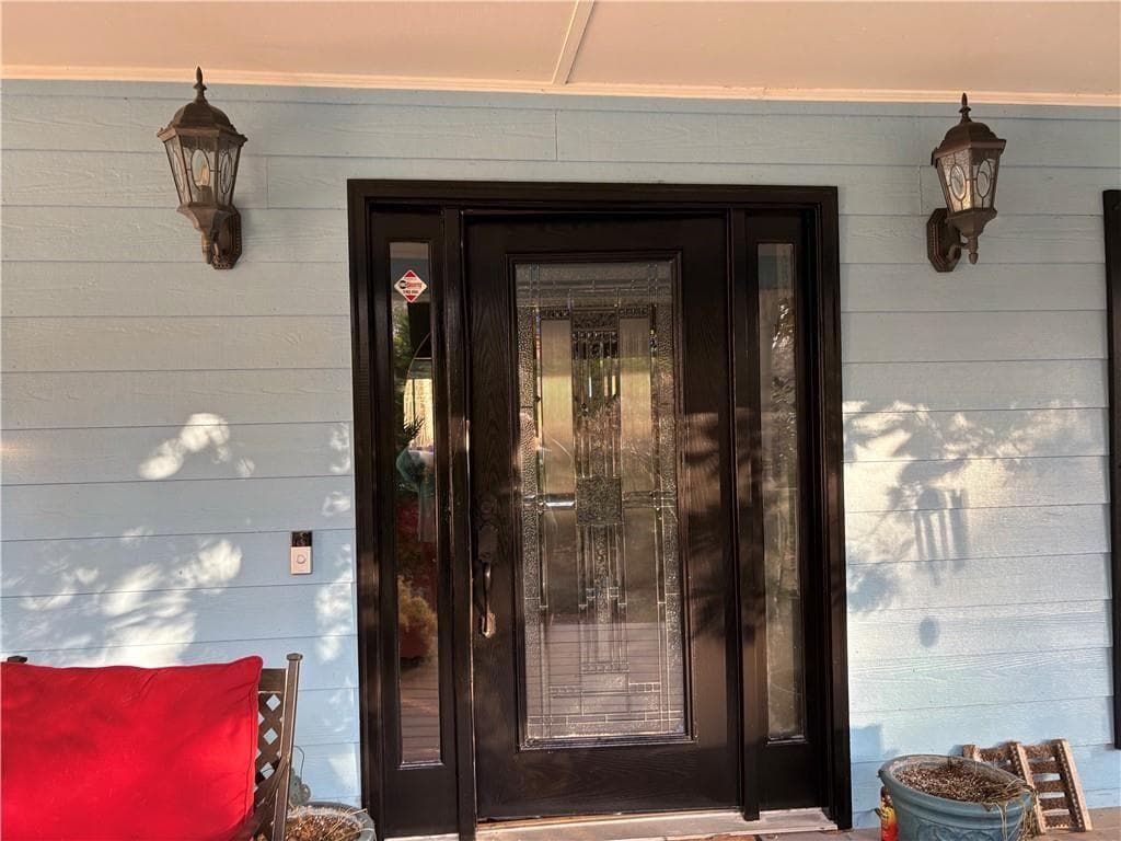 3 bedroom, 3 bathroom, 2,065 sq ft single family residence for sale at 1555 Maple Ridge Drive, Loganville, GA 30052 — photo 5