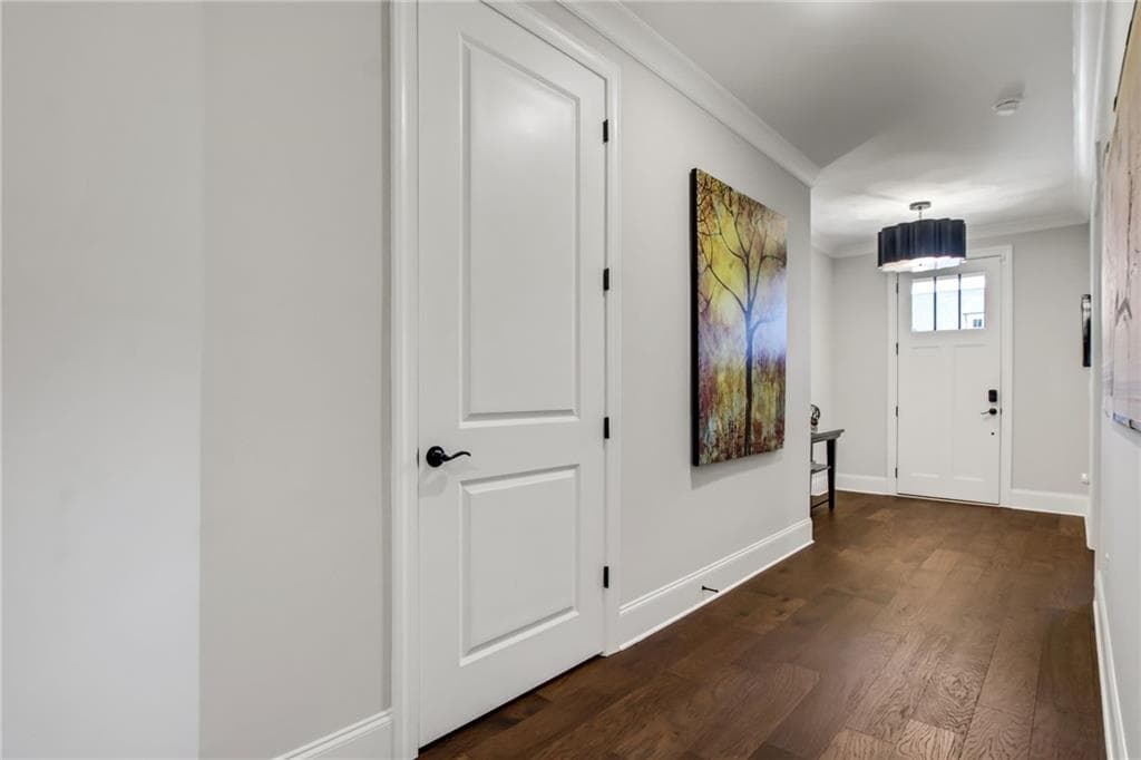 4 bedroom, 4 bathroom, 3,155 sq ft single family residence for sale at 2340 Windsor Bluffs Drive, Cumming, GA 30041 — photo 3