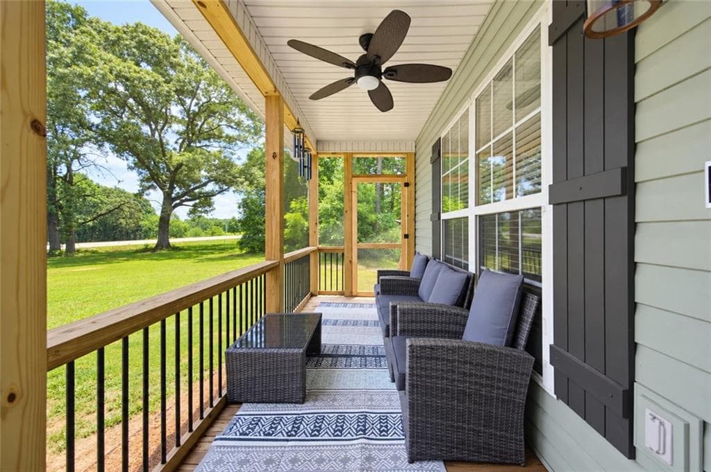 3 bedroom, 4 bathroom, 2,831 sq ft single family residence for sale at 4665 Mount Vernon Road, Gainesville, GA 30506 — photo 2