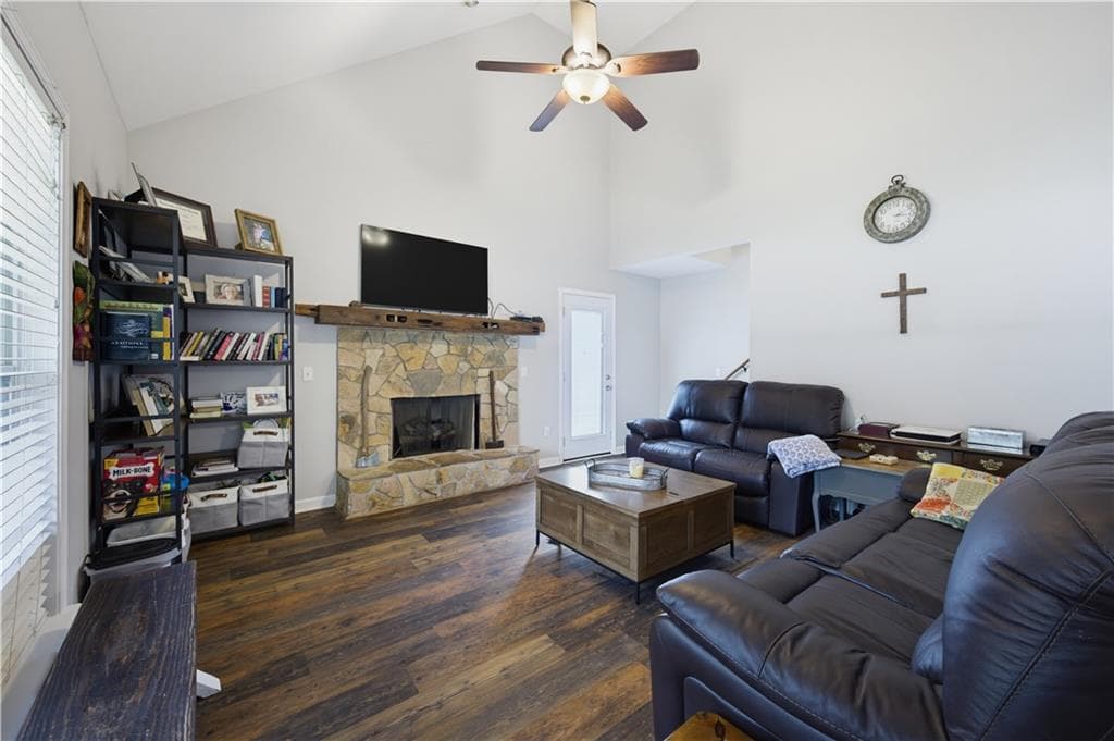3 bedroom, 4 bathroom, 2,831 sq ft single family residence for sale at 4665 Mount Vernon Road, Gainesville, GA 30506 — photo 8