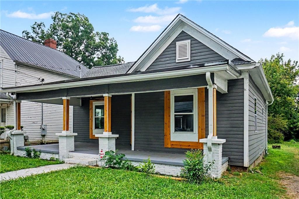 3 bedroom, 2 bathroom, 1,405 sq ft single family residence for sale at 128 East Gibson Street, Cedartown, GA 30125 — photo 6