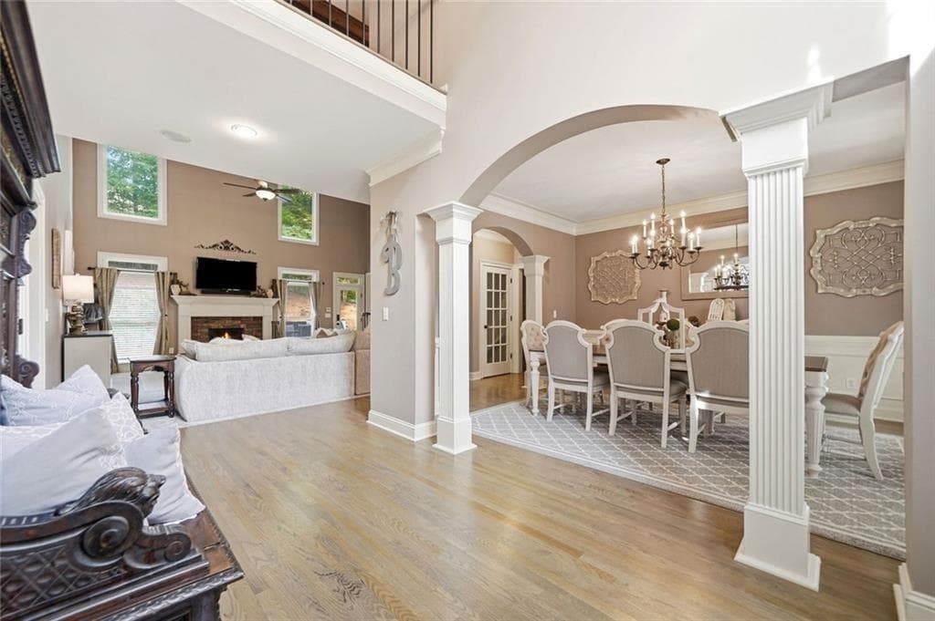 5 bedroom, 5 bathroom, 6,752 sq ft single family residence for sale at 5025 Towne Lake Hills, Woodstock, GA 30189 — photo 6