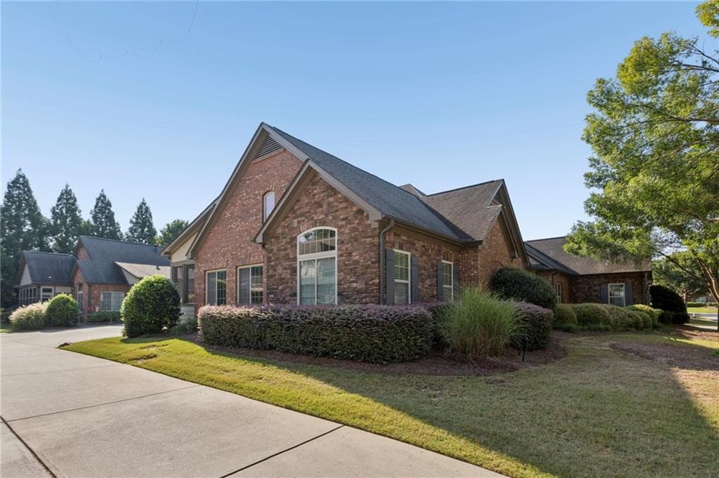 3 bedroom, 3 bathroom, 2,176 sq ft condominium for sale at 120 Chastain Road 1108, Kennesaw, GA 30144
