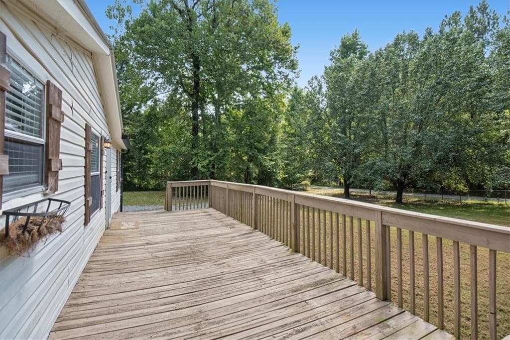 3 bedroom, 2 bathroom, 1,248 sq ft single family residence under contract at 159 Flatwoods Road, Calhoun, GA 30701 — photo 5
