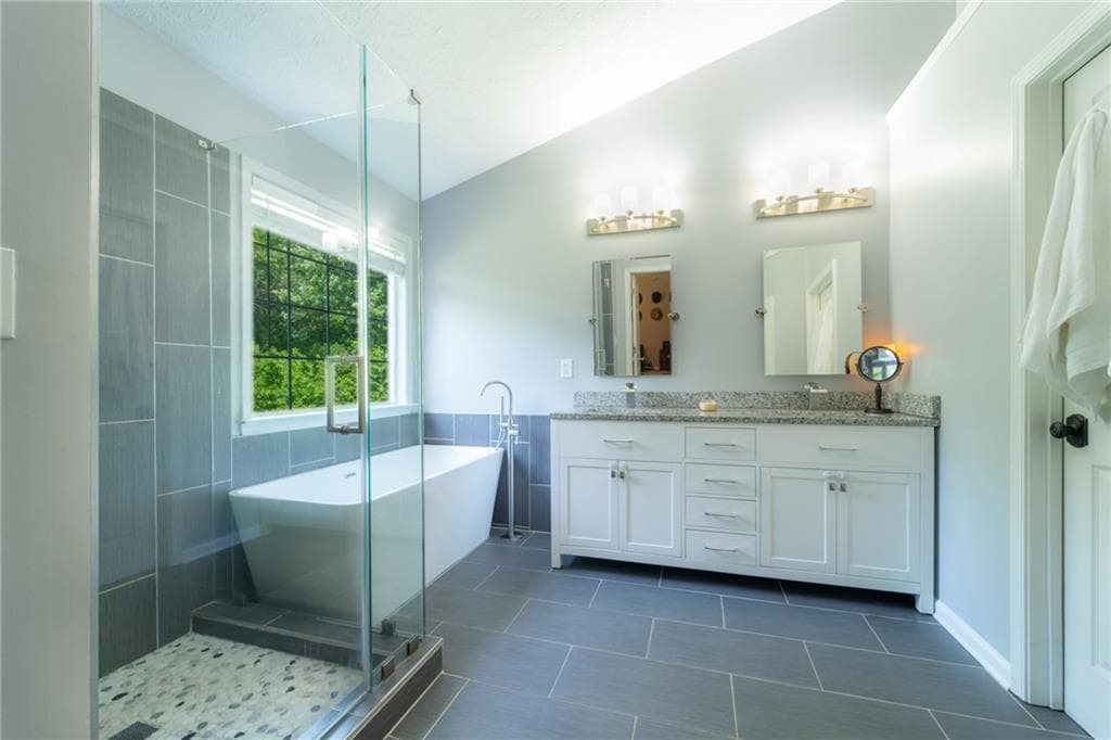 3 bedroom, 3 bathroom, 2,100 sq ft single family residence for sale at 1180 Overland Crossing, Alpharetta, GA 30004 — photo 9