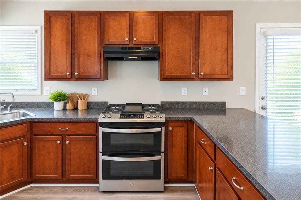 4 bedroom, 3 bathroom, 2,925 sq ft single family residence for rent at 190 Wilhelmina Drive, Austell, GA 30168 for $2,400 a month — photo 6