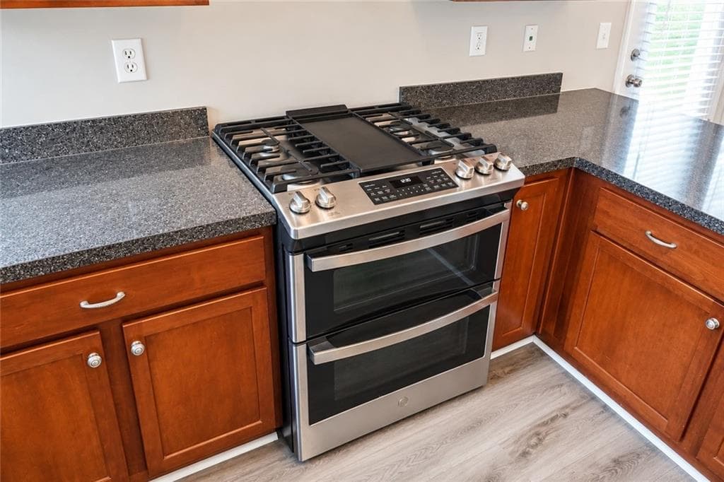 4 bedroom, 3 bathroom, 2,925 sq ft single family residence for rent at 190 Wilhelmina Drive, Austell, GA 30168 for $2,400 a month — photo 8