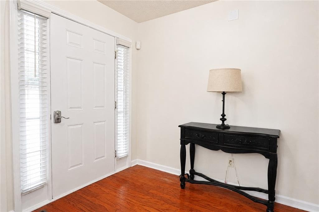 7 bedroom, 5 bathroom, 4,514 sq ft single family residence for sale at 334 Covington Drive, Hiram, GA 30141 — photo 2