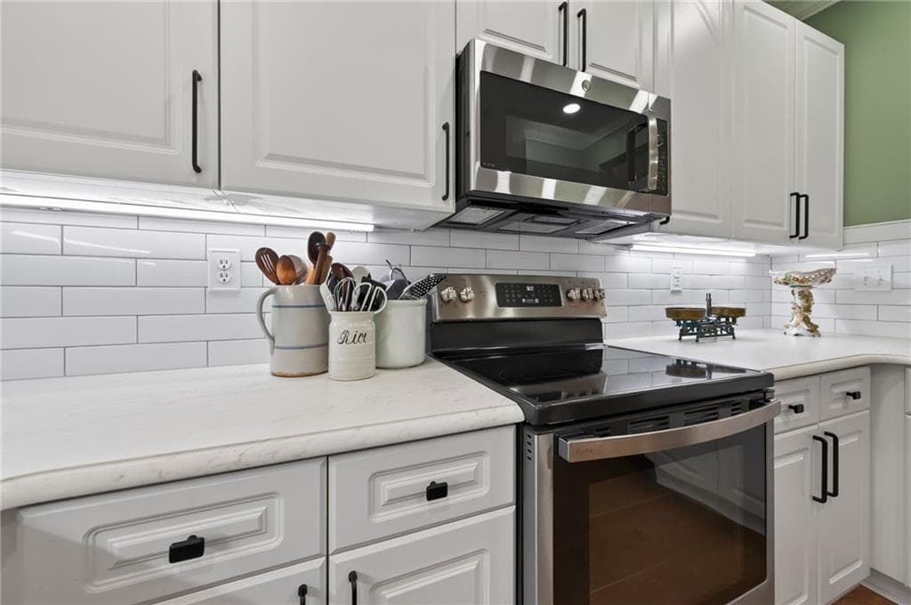 1 bedroom, 2 bathroom, 1,025 sq ft condominium for sale at 5415 Northland Drive 307, Atlanta, GA 30342 — photo 9